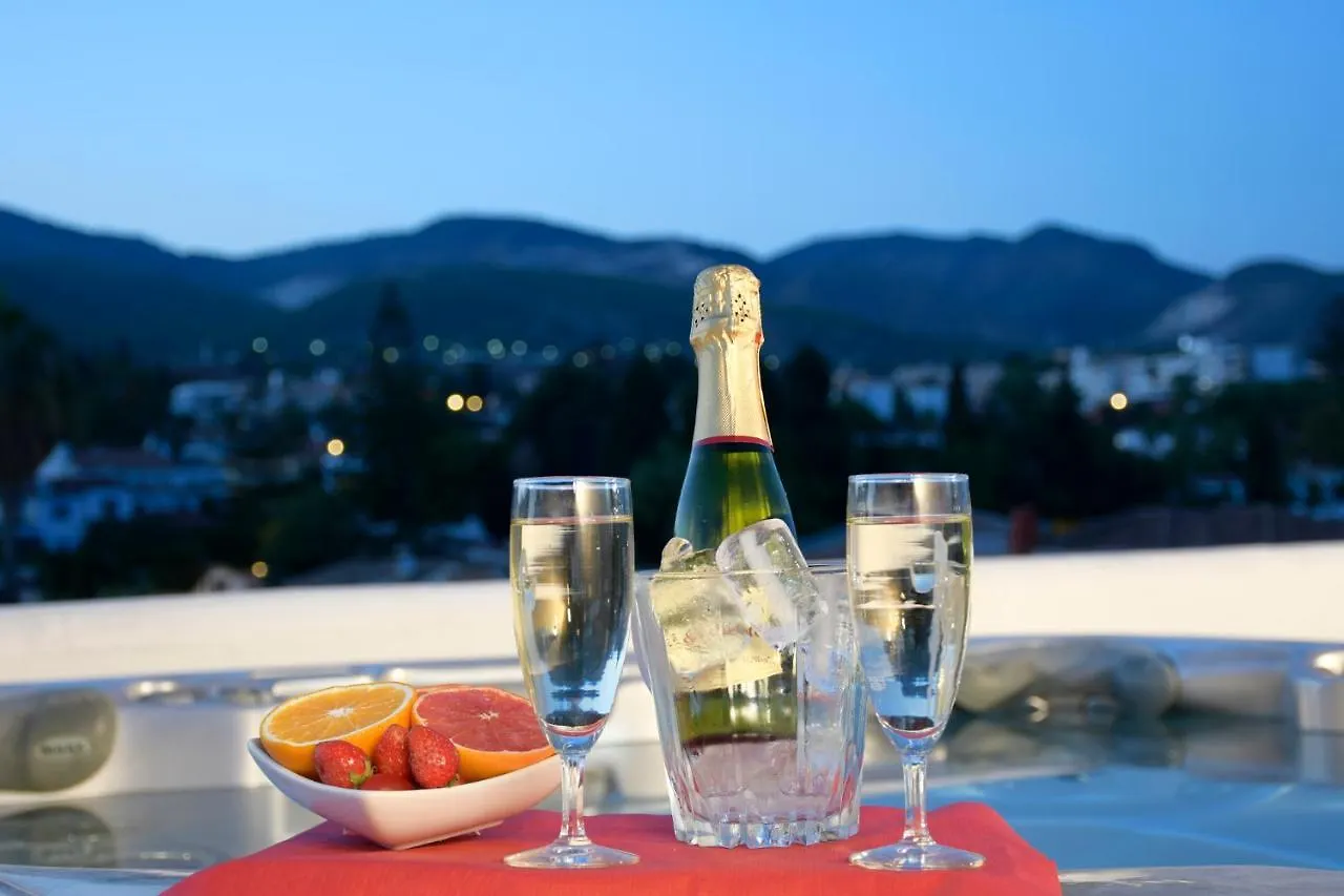 Isla De Benalmadena 1, Jacuzzi, 80M From The Sea, Ac, Bbq, Private Parking, Big Terrace Apartamento