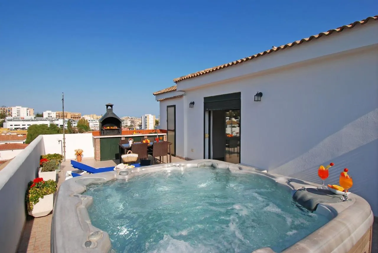 Isla De Benalmadena 1, Jacuzzi, 80M From The Sea, Ac, Bbq, Private Parking, Big Terrace Apartamento