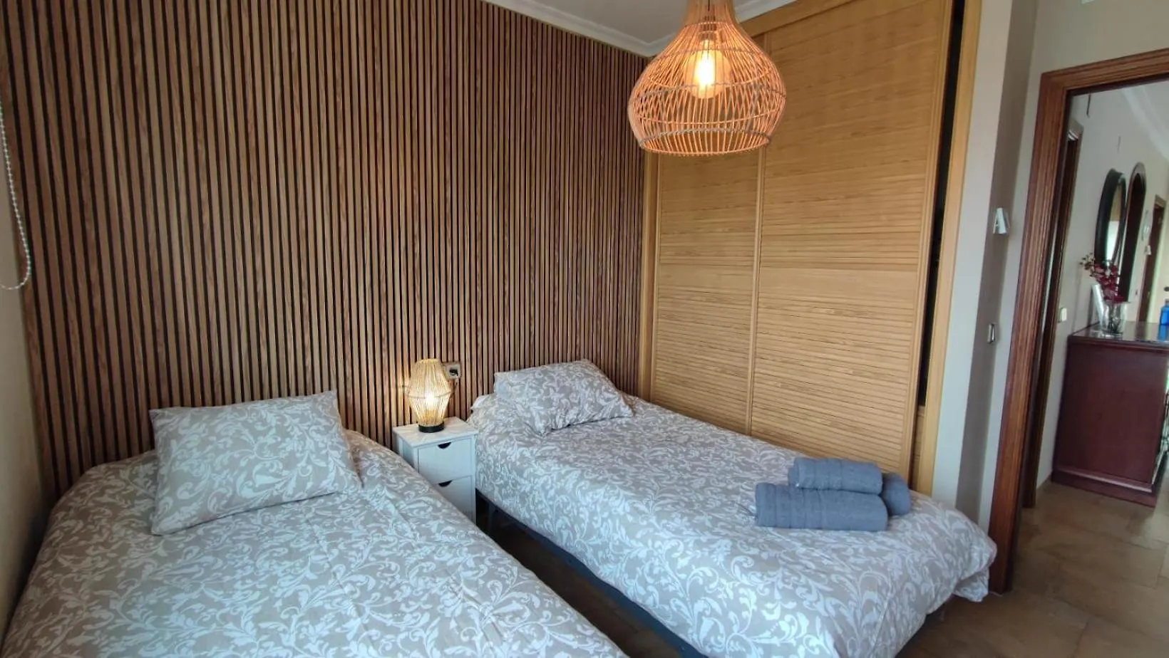 Isla De Benalmadena 1, Jacuzzi, 80M From The Sea, Ac, Bbq, Private Parking, Big Terrace Apartamento Espanha
