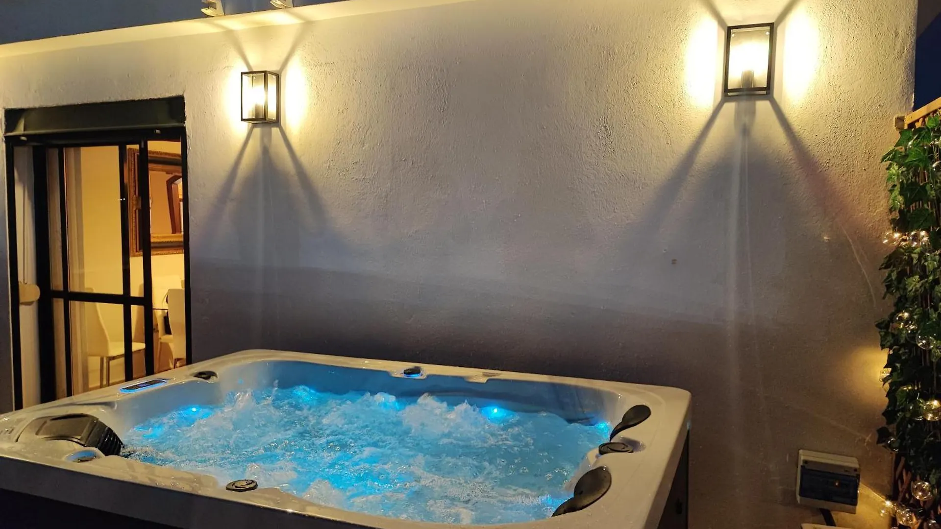 Isla De Benalmadena 1, Jacuzzi, 80M From The Sea, Ac, Bbq, Private Parking, Big Terrace Daire İspanya
